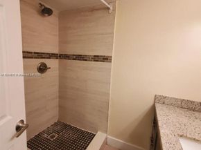 1450 NE 191st St 106, Miami FL 33179