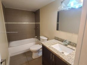 1450 NE 191st St 106, Miami FL 33179