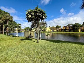 9251 NW 14th Ct 257, Pembroke Pines FL 33024