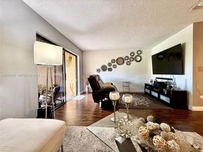 9251 NW 14th Ct 257, Pembroke Pines FL 33024