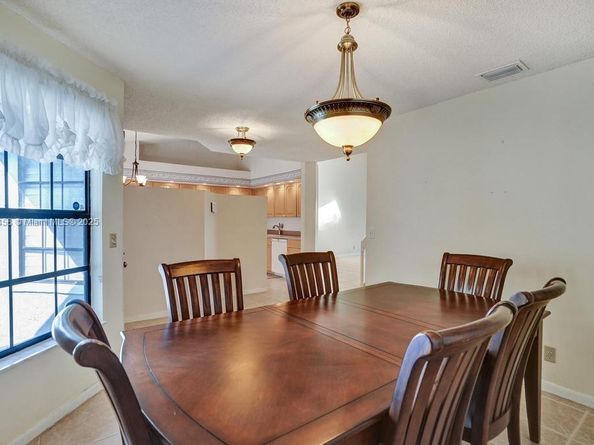 8465 Waterford Cir, Tamarac FL 33321