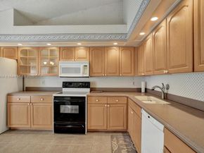 8465 Waterford Cir, Tamarac FL 33321