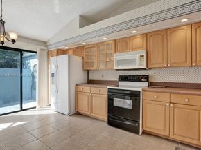 8465 Waterford Cir, Tamarac FL 33321