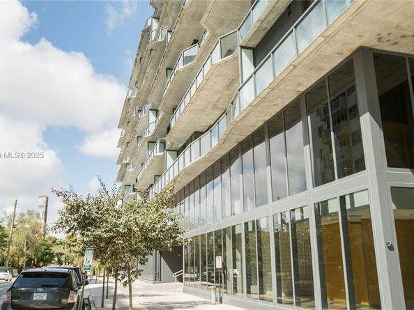 201 SW 17th Rd 603, Miami FL 33129