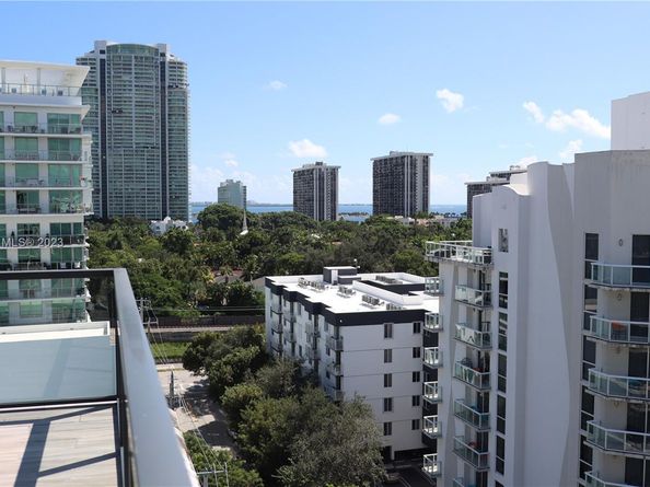 201 SW 17th Rd 606, Miami FL 33129