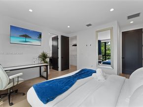 58 NW 52nd St, Miami FL 33127