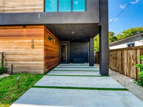 58 NW 52nd St, Miami FL 33127