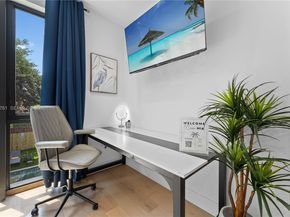 58 NW 52nd St, Miami FL 33127