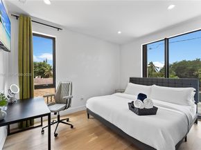 58 NW 52nd St, Miami FL 33127