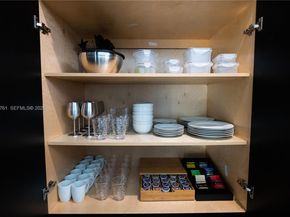 58 NW 52nd St, Miami FL 33127