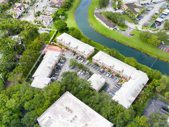 15750 SW 92nd Ave 20C, Palmetto Bay FL 33157