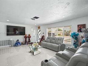 630 NW 16th St, Homestead FL 33030