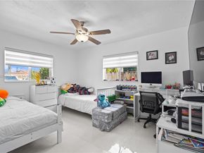 630 NW 16th St, Homestead FL 33030