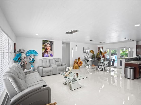 630 NW 16th St, Homestead FL 33030