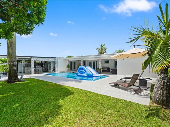 630 NW 16th St, Homestead FL 33030