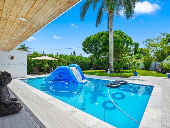 630 NW 16th St, Homestead FL 33030