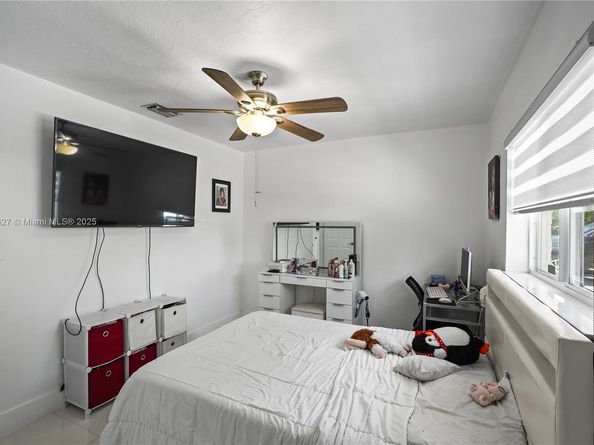 630 NW 16th St, Homestead FL 33030