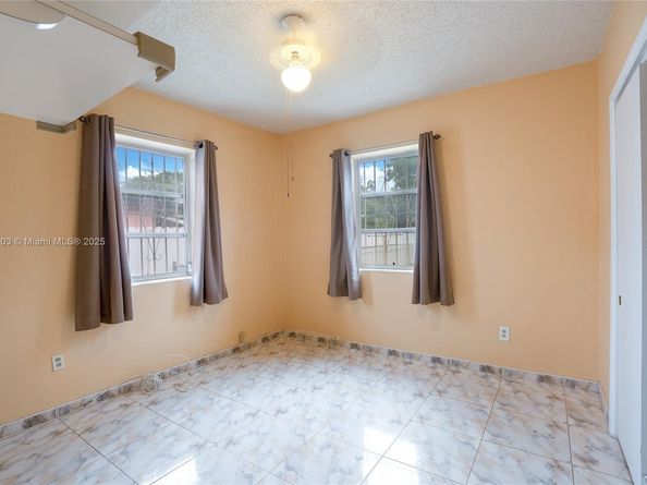 1180 NW 135th St, North Miami FL 33168