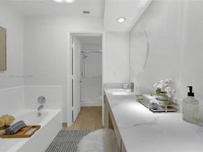 7460 La Paz Blvd 202, Boca Raton FL 33433