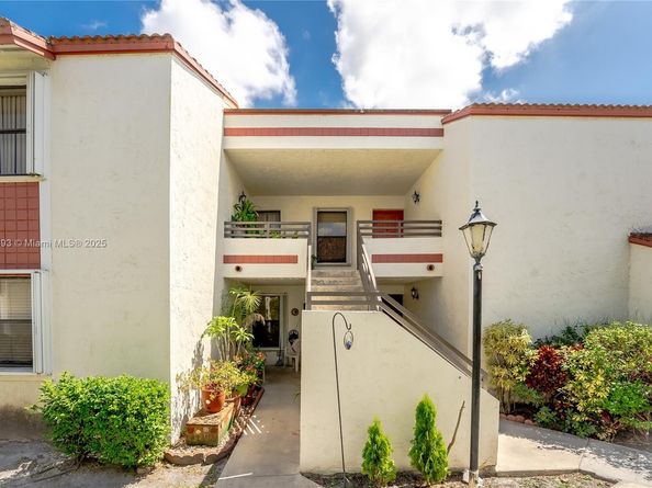 1100 N Hiatus Rd 1100, Pembroke Pines FL 33026