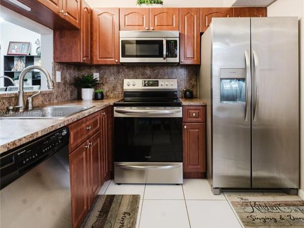 1100 N Hiatus Rd 1100, Pembroke Pines FL 33026