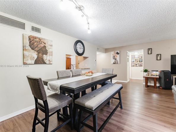 1100 N Hiatus Rd 1100, Pembroke Pines FL 33026