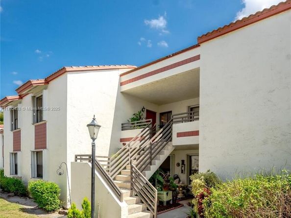 1100 N Hiatus Rd 1100, Pembroke Pines FL 33026
