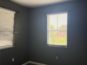 3951 NE 13th Dr, Homestead FL 33033