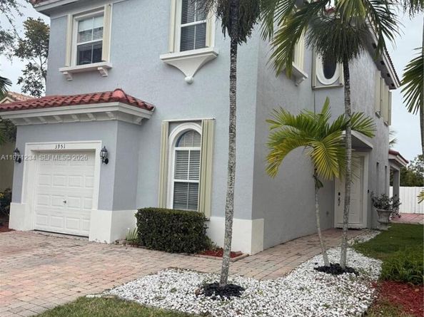 3951 NE 13th Dr, Homestead FL 33033