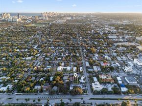 1547 Harrison St, Hollywood FL 33020