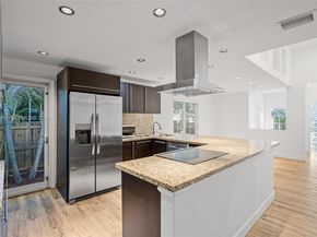 1547 Harrison St, Hollywood FL 33020