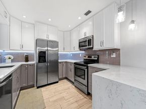 8790 NW 15th Ct, Pembroke Pines FL 33024