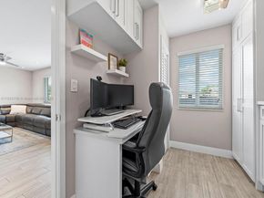 8790 NW 15th Ct, Pembroke Pines FL 33024