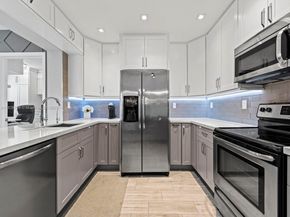 8790 NW 15th Ct, Pembroke Pines FL 33024
