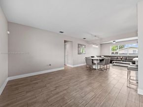 8790 NW 15th Ct, Pembroke Pines FL 33024