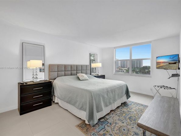 3015 N Ocean Blvd 5B, Fort Lauderdale FL 33308