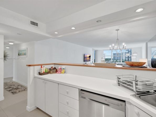 3015 N Ocean Blvd 5B, Fort Lauderdale FL 33308