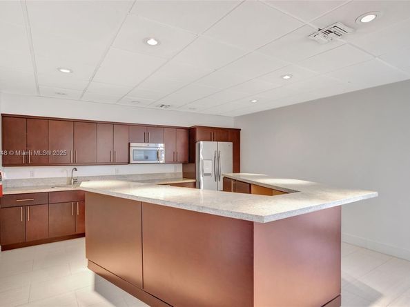 3015 N Ocean Blvd 5B, Fort Lauderdale FL 33308