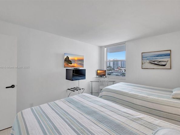 3015 N Ocean Blvd 5B, Fort Lauderdale FL 33308