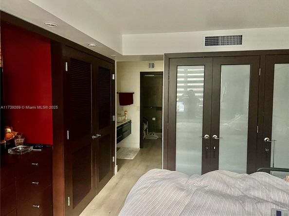 101 Ocean Lane Dr 1017, Key Biscayne FL 33149