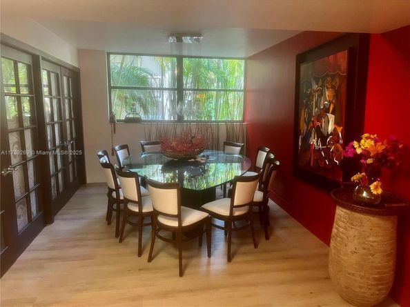 101 Ocean Lane Dr 1017, Key Biscayne FL 33149