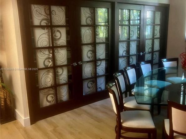 101 Ocean Lane Dr 1017, Key Biscayne FL 33149
