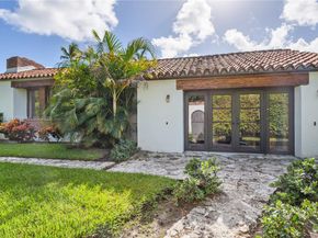 6350 Pinetree Dr, Miami Beach FL 33141