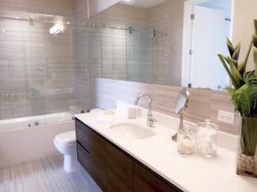 301 Altara Ave 805, Coral Gables FL 33146