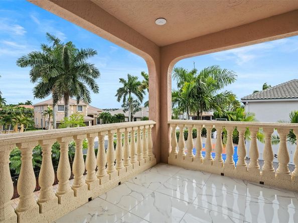 18900 SW 32nd Ct, Miramar FL 33029