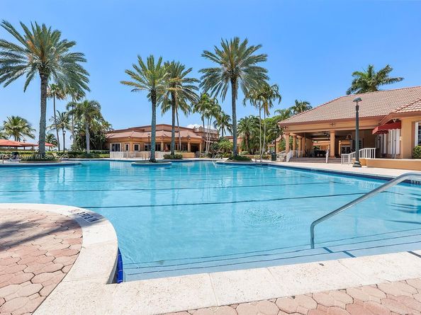 18900 SW 32nd Ct, Miramar FL 33029