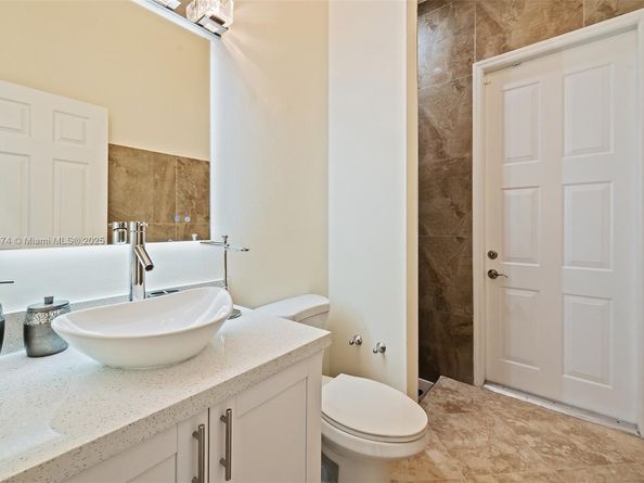 18900 SW 32nd Ct, Miramar FL 33029