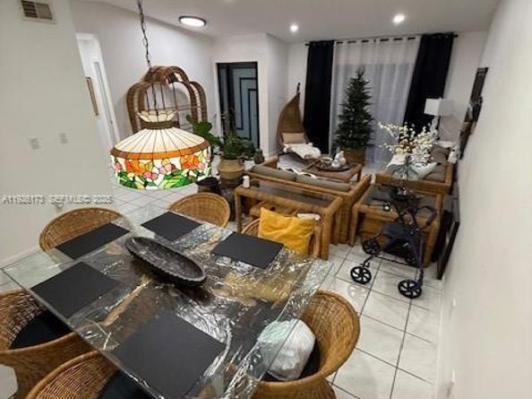 Undisclosed Address #A11926173, Miami FL 33165