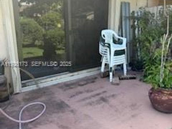 Undisclosed Address #A11926173, Miami FL 33165