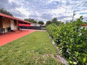 281 Lafayette Dr, Miami Springs FL 33166